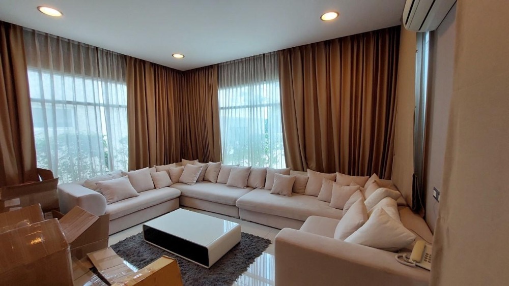 RH817 Rent : Luxury detached house Windmill Bangna กม.10 (สนามกอล์ฟ Summit Windmill Golf Club)