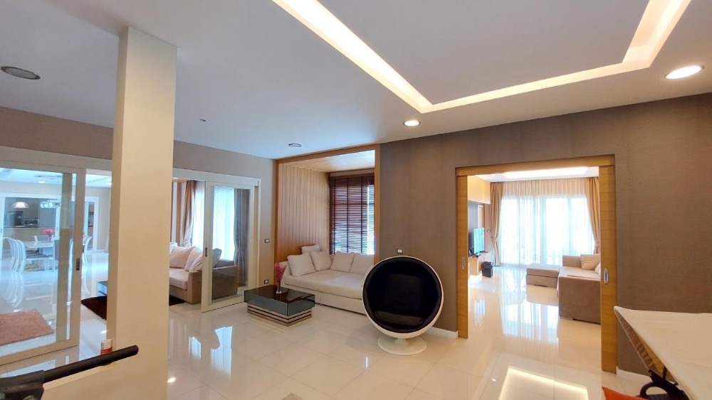 RH817 Rent : Luxury detached house Windmill Bangna กม.10 (สนามกอล์ฟ Summit Windmill Golf Club)