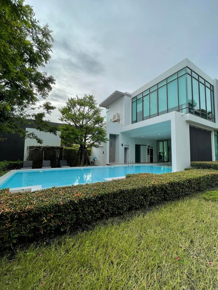 RH830 ให้เช่าทาวน์โฮม เพล็กซ์ อ่อนนุช-วงแหวน ( PLEX Onnut-Wongwaen ) 3bed3bath