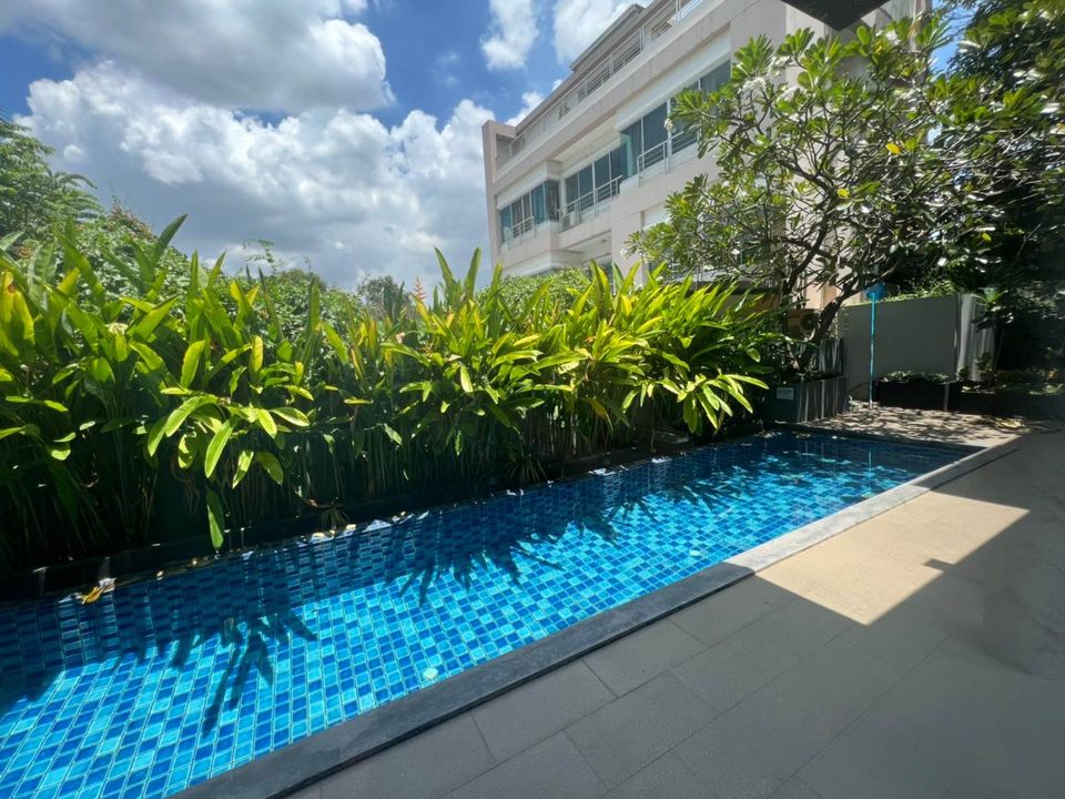 RH831 Rent Luxury House with private pool in Thonglor