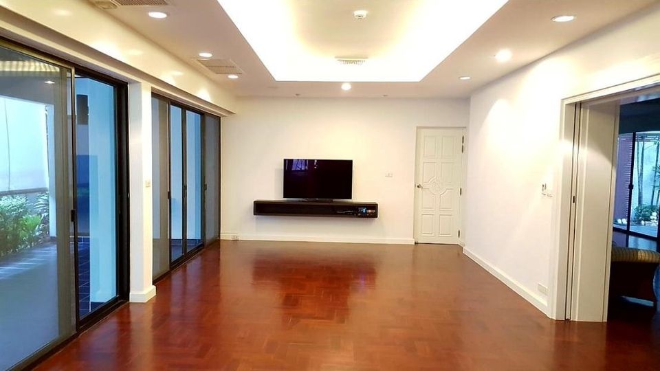 RH838 RENT House in Compound at soi Pattanasin Sathorn