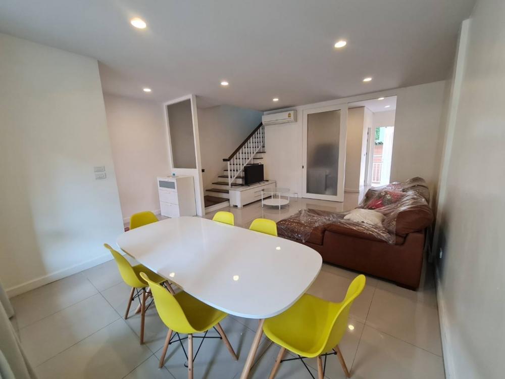 RH940 Rent Townhome at Sukhumvit 77 near Habio