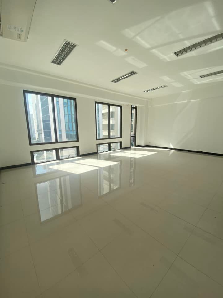 RB1006 Office for rent Bangna Complex