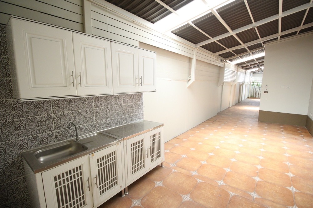 RH1100 Rent/Selling บ้านเดี่ยวสุดหรู โครงการนาราสิริ บางนา ตกแต่งเหมือนบ้านตัวอย่าง