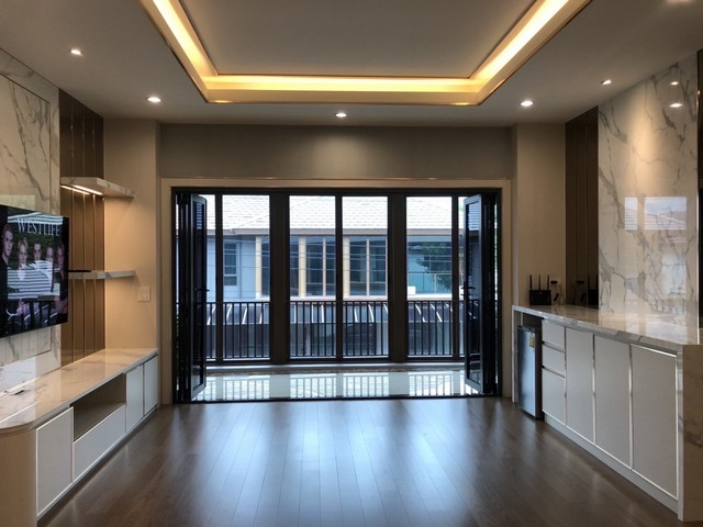 RH1101 Rent Burasiri Phatthanakan 4 bedrooms, 5 bathrooms, fully furnish