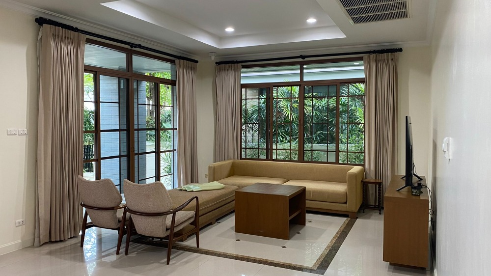 RH1200 House for Rent : Narasiri Phatthanakan - Srinakarin