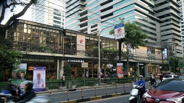 RB1202 ให้เช่าพื้นที่ขายสินค้าCommunity Mall  ใกล้ MRT เพชรบุรี