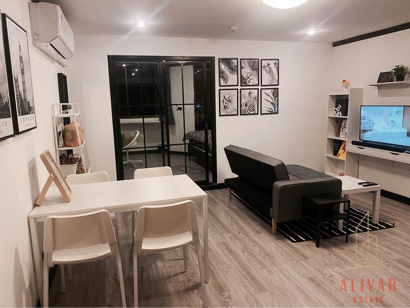 RC011823 Condo For Rent Supalai Place Sukhumvit 39 near BTS Phrom Phong