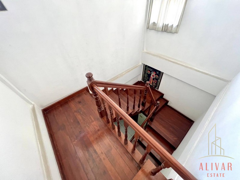 RB012623 2-storey house for rent, suitable for making restaurants, cafes, spas in Ekamai area