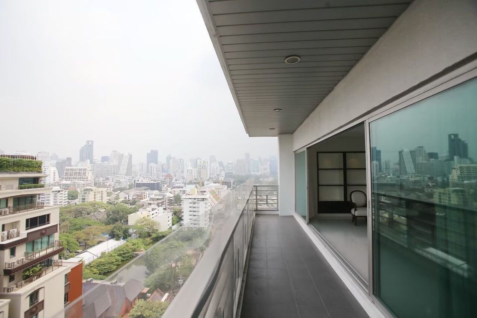 RC020523 For rent Penthouse (Condo Royal Residence Park).