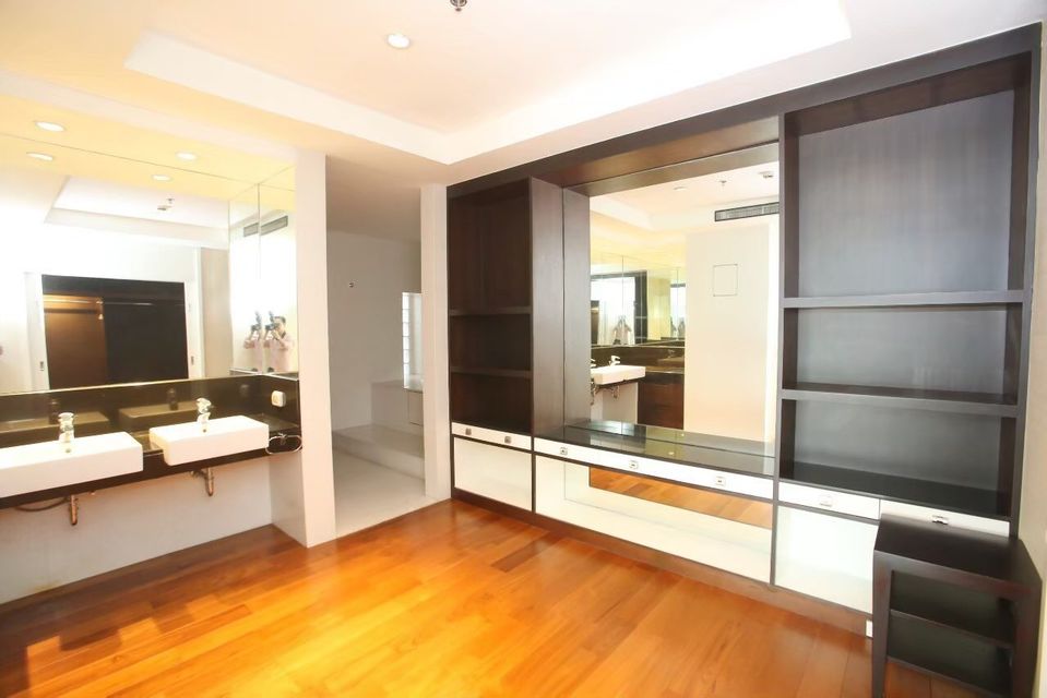 RC020523 For rent Penthouse (Condo Royal Residence Park).