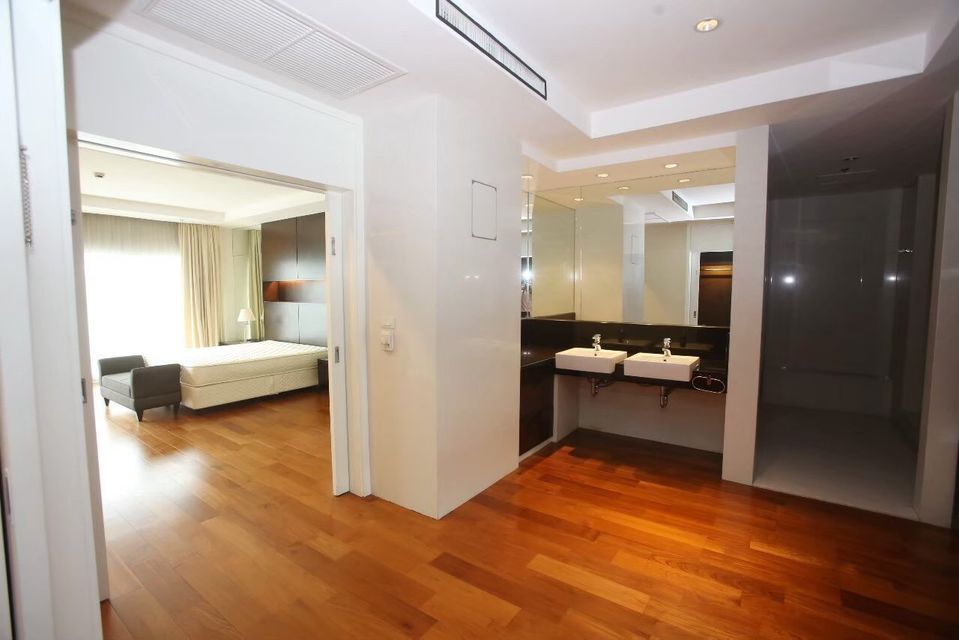 RC020523 For rent Penthouse (Condo Royal Residence Park).