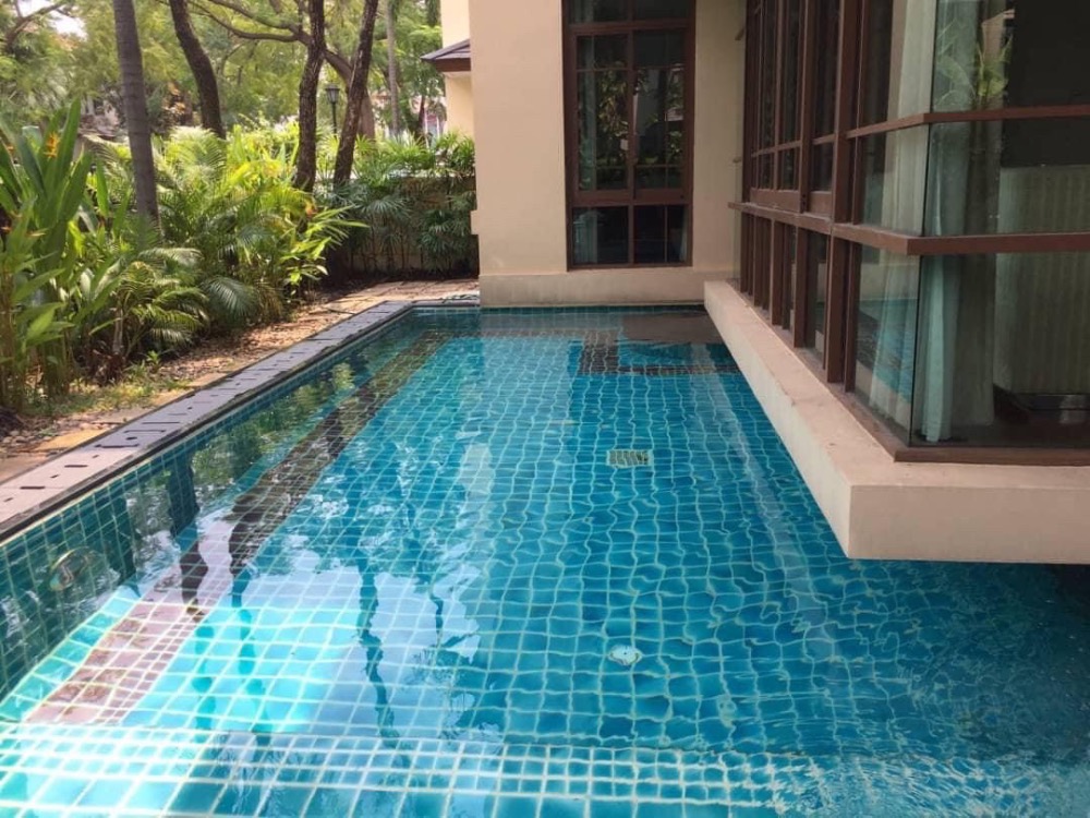 RH022823 RENT Single House with Private pool in Asoke 4 beds 5 baths 680 sq.M. Near BTS Asoke station