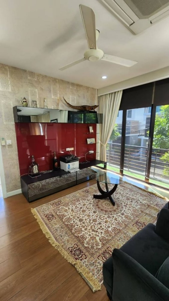 RH022923 Luxury single house for rent, modern 3 floors, Lumpini Suanluang Rama 9.