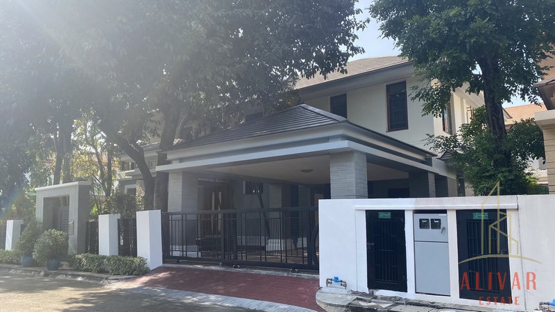 RH024623 House for Rent Narasiri Pattanakarn - Srinakarin