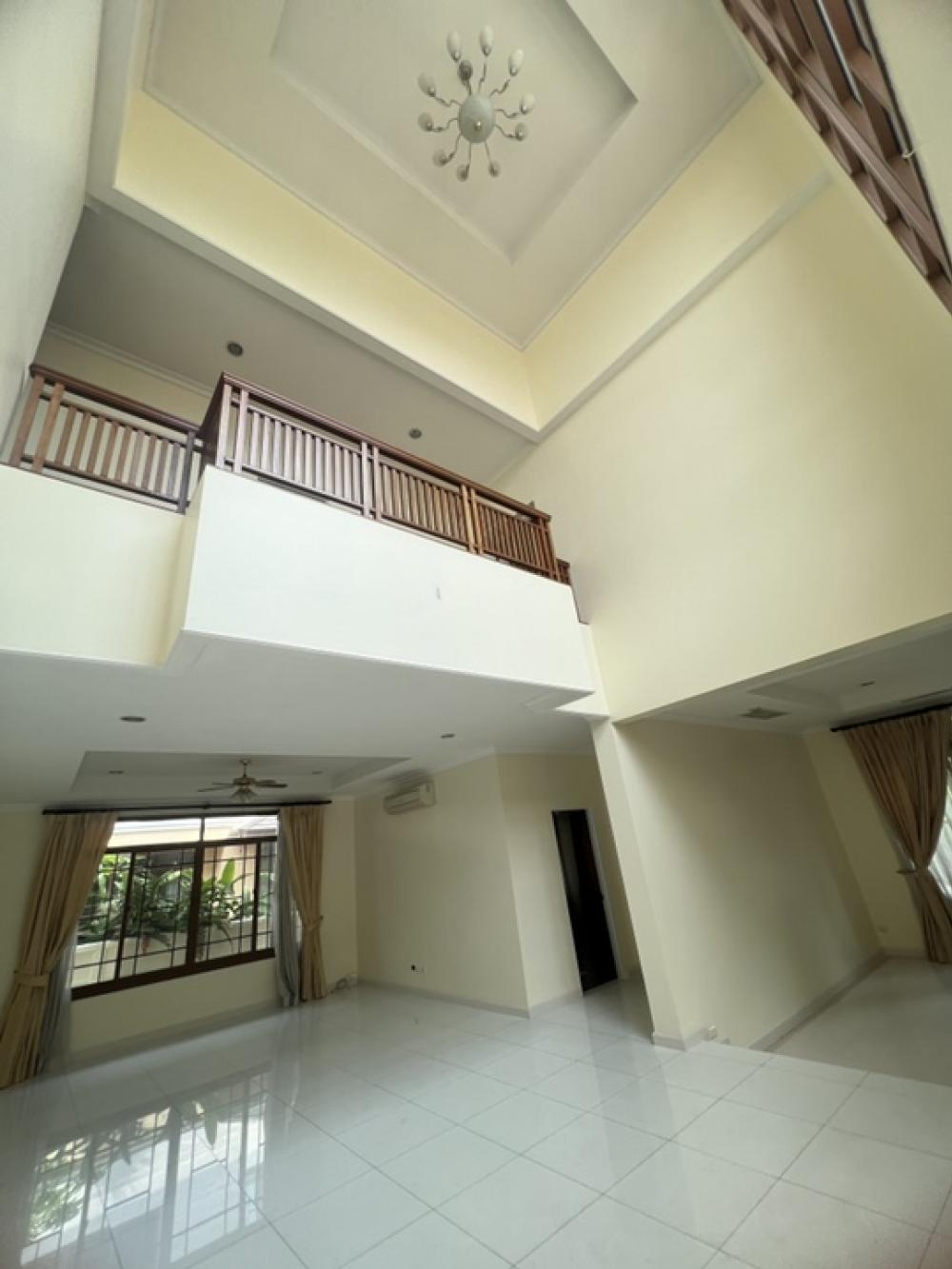 RH024523 House for Rent Narasiri Pattanakarn - Srinakarin