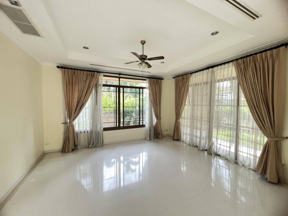 RH024523 House for Rent Narasiri Pattanakarn - Srinakarin