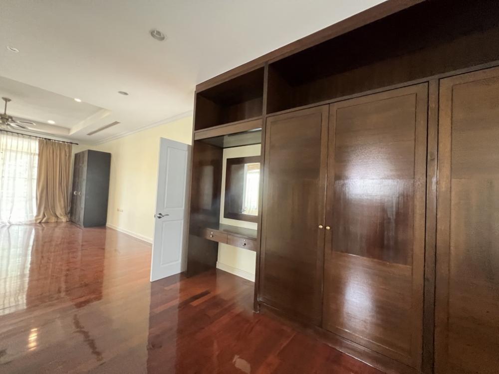 RH024523 House for Rent Narasiri Pattanakarn - Srinakarin