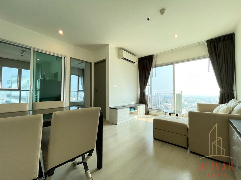 RC032223 Condo for rent Life Ratchadaphisek near MRT Huai Khwang