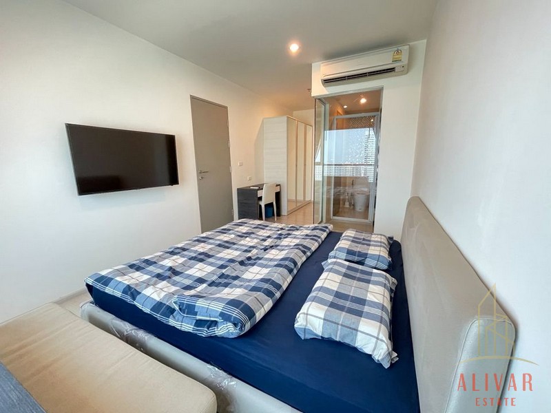 RC032223 Condo for rent Life Ratchadaphisek near MRT Huai Khwang