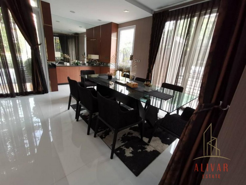 RH042623 3-storey Detached House in compound Ladprao-Ratchada