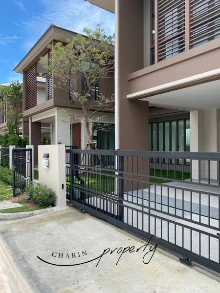 SH050023 Luxury 2 storey detached house for sale, Burasiri Village, Krungthep Kreetha