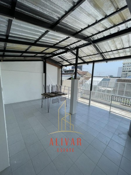 RH050923 3-storey townhome for rent in Bang Chak area, near BTS Bang Chak, only 450 meters