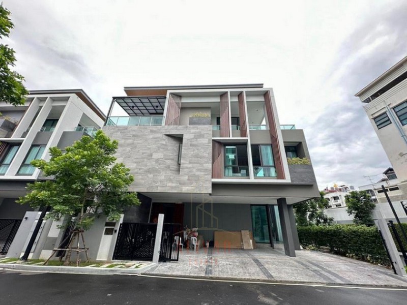 RH012024 บ้านหรูปล่อยเช่า The Gentry Phatthanakan 5bed 6bath 1maid