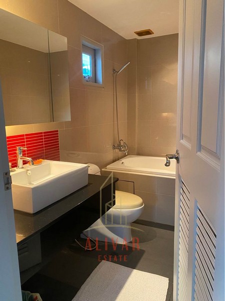 SH_VillaS49 4-story townhome for sale, Villa 49 Corner Unit Fully Furnished Proximity to Phrom Pong BTS station