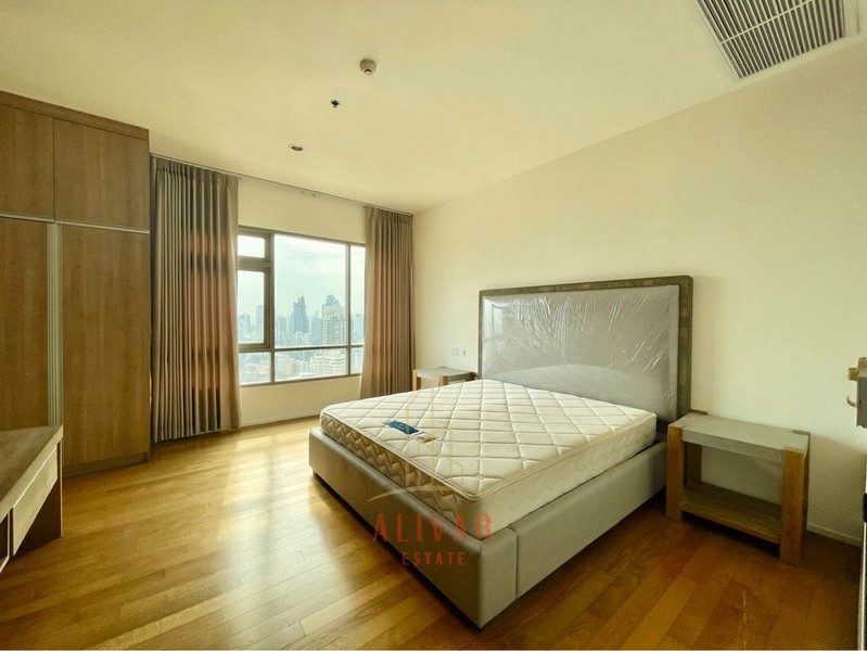 RC050324 Condo for rent The Madison Sukhumvit 41 BTS Phrom Phong.