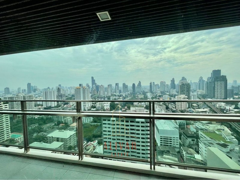 RC050324 Condo for rent The Madison Sukhumvit 41 BTS Phrom Phong.