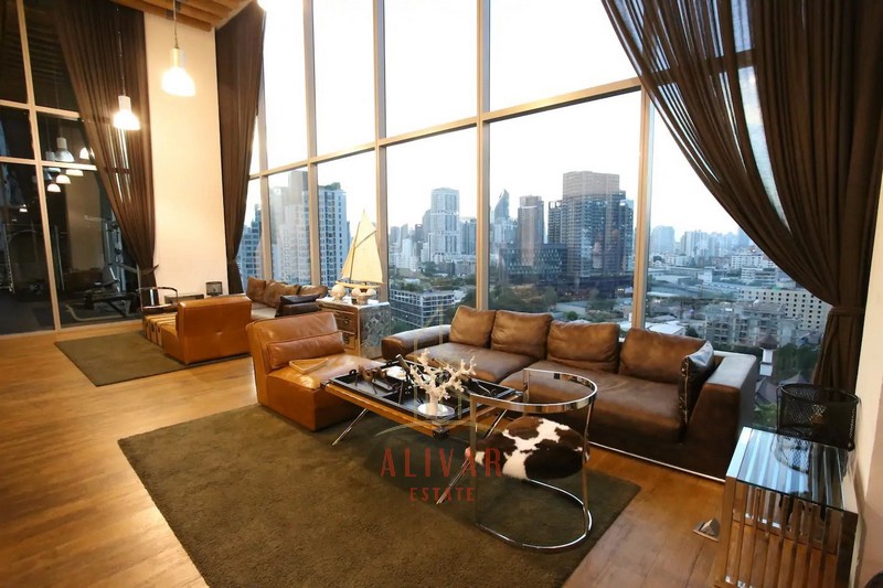 RC050224 Condo for rent Duplex 2 floors pet friendly Ashton Morph 38 Sukhumvit 38 near BTS Thonglor.