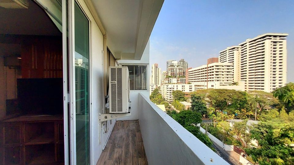 SC050524 Condo for sale, special price, D.S. Tower II Sukhumvit 39, near BTS Phrom Phong.