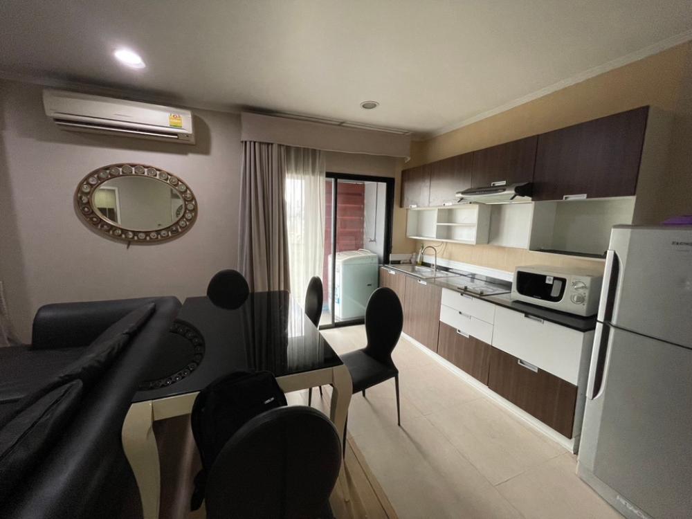 RC100324 ให้เช่าคอนโด Renova Residence Chidlom (2B2B city View near BTS Ploenchit Station)