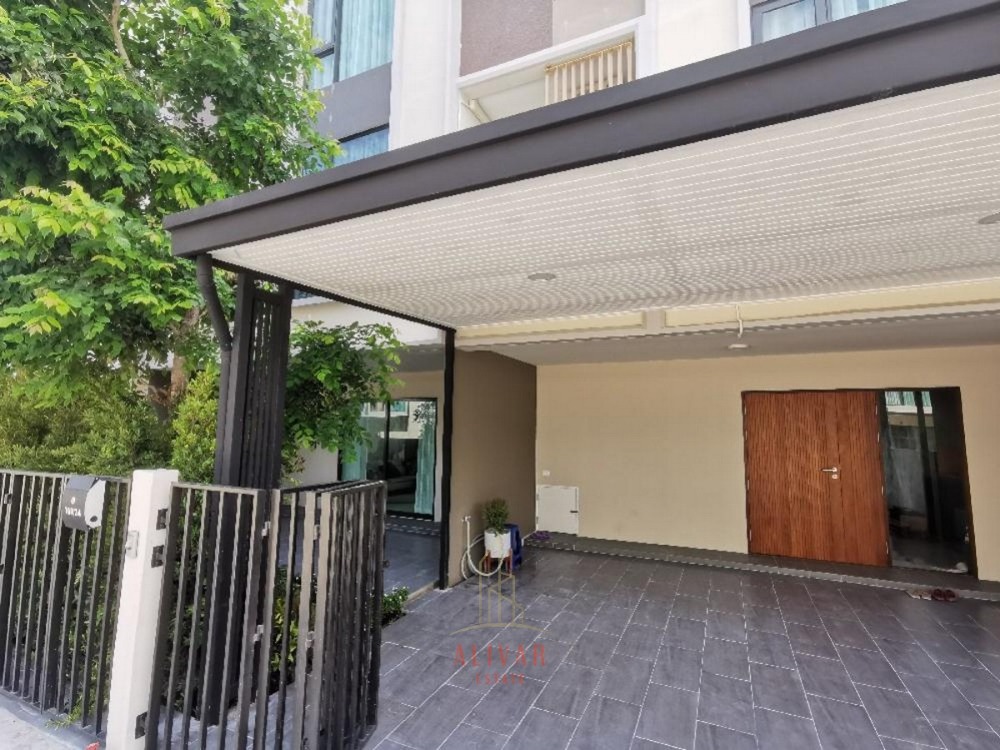 RH101424 ให้เช่า Townhome  Altitude Kraf Bangna ใกล้ MEGA บางนา (6bed 6bath)