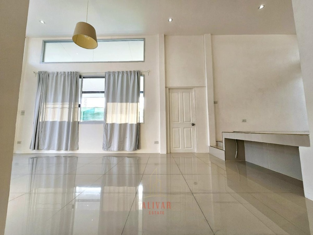 RH010325 ให้เช่า บ้านเดี่ยว สไตล์ Minimal Renovateใหม่ ย่าน เสนานิคม/ลาดปลาเค้า