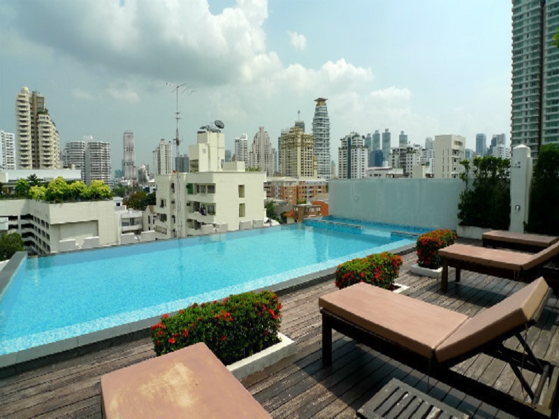 Vincente-Sukhumvit-49